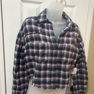 Altar'd State Women's Small Distress Plaid Cropped Pink Navy Snap Button NWT
